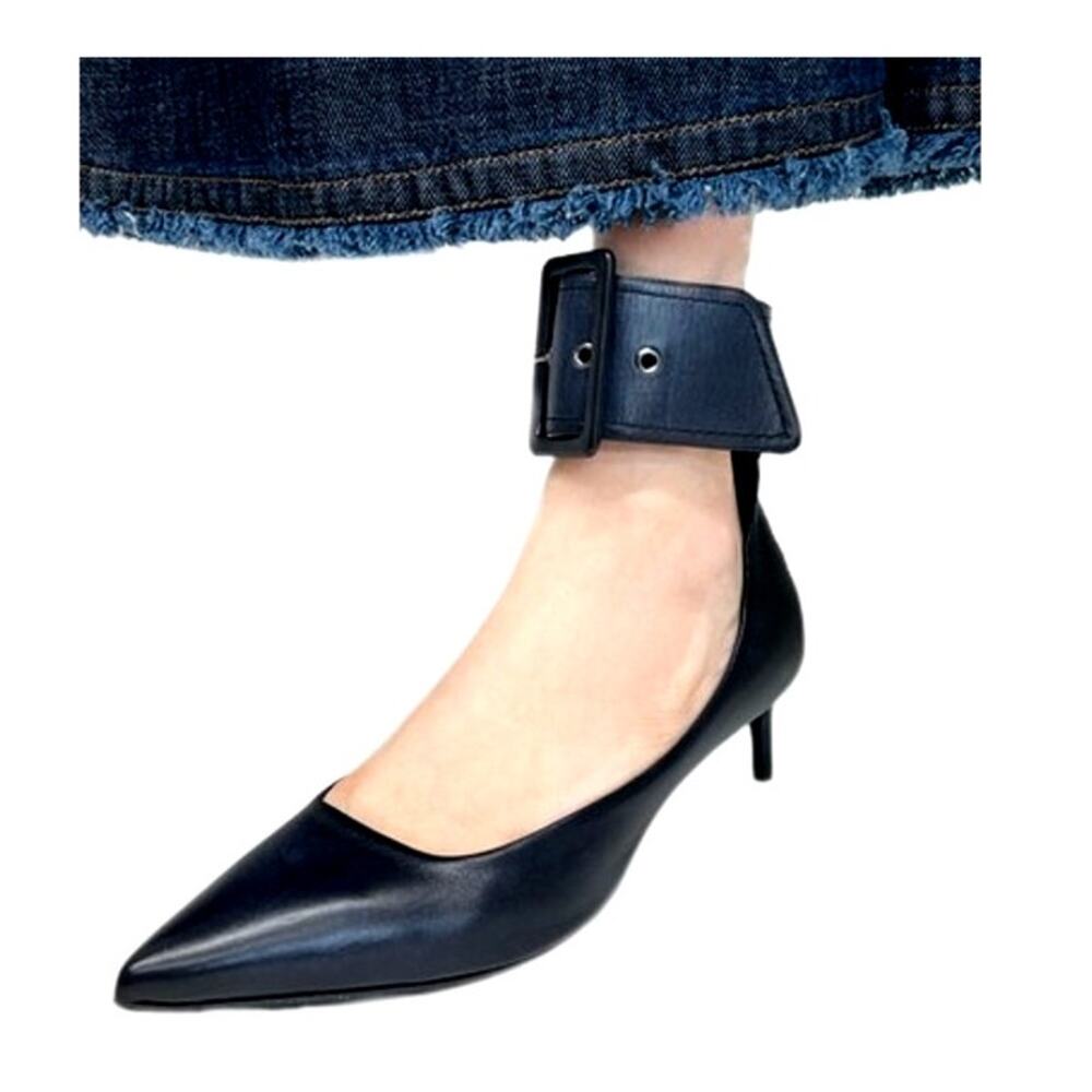 Max Mara Women's Black Pree Kitten Heel Leather Pumps Size 37.5 NWOT/box